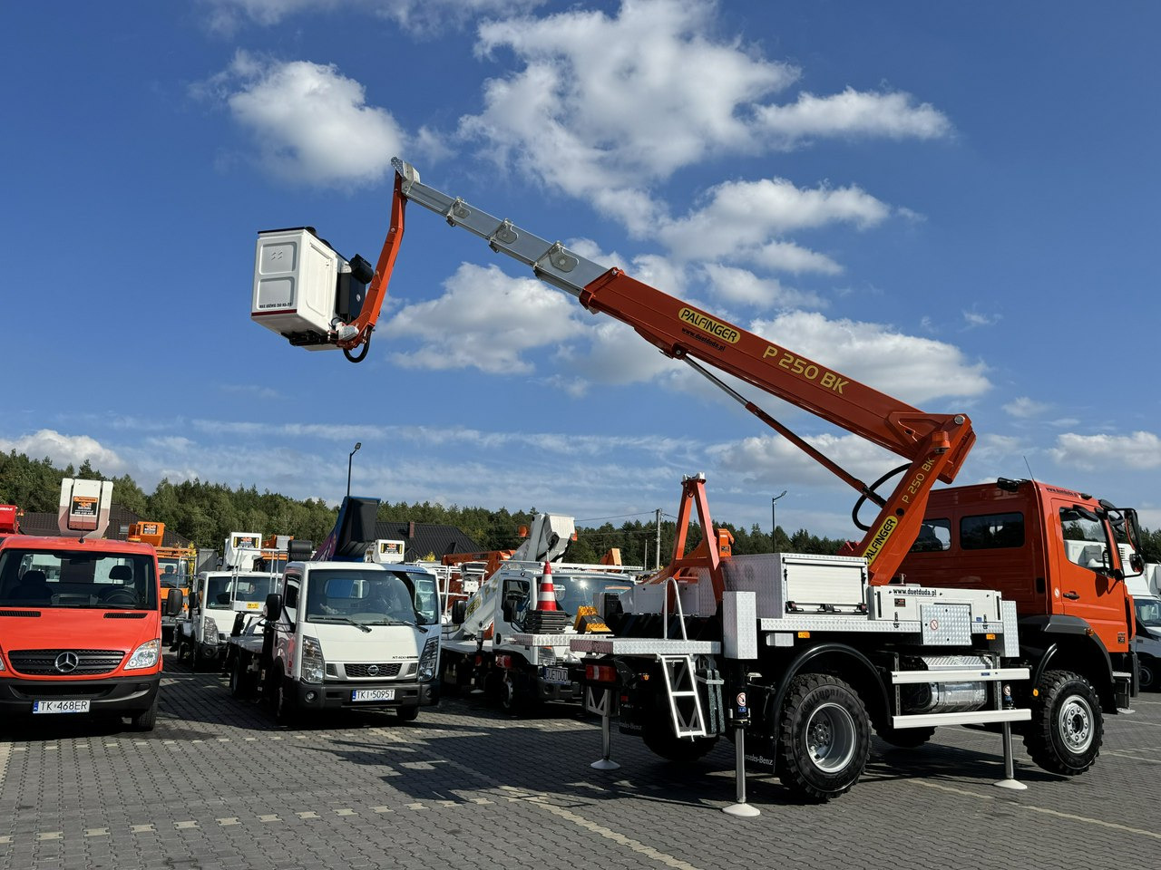 Truck mounted aerial platform Mercedes Atego 818 E6 4x4 Zwyżka PALFINGER P250 BK Podnośnik Koszowy: picture 11