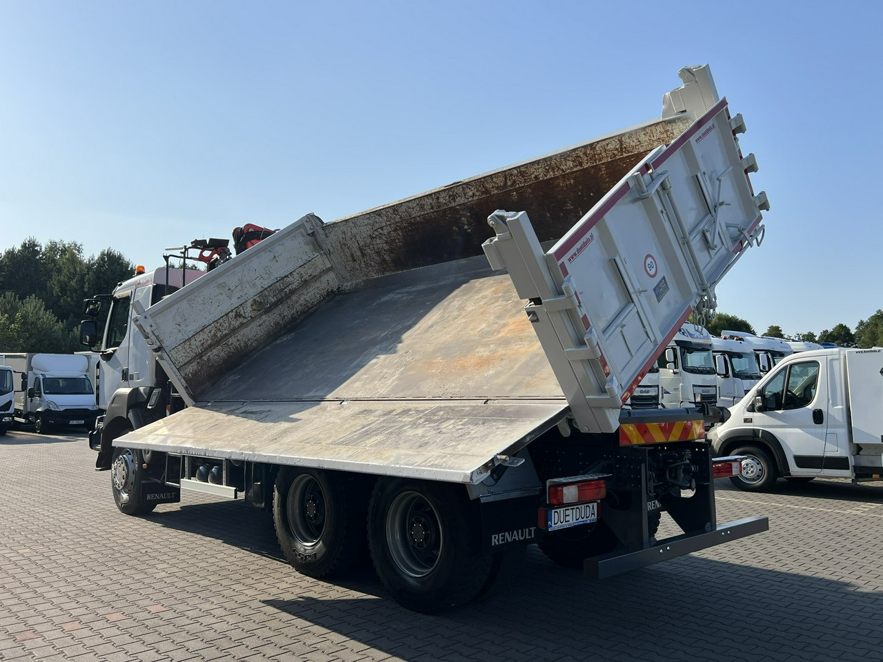 Tipper, Crane truck Renault Kerax 26.390 6x4 Mocny HDS FASSI F170 Sterowanie Radiowe: picture 26 Tipper, Crane truck Renault Kerax 26.390 6x4 Mocny HDS FASSI F170 Sterowanie Radiowe: picture 26