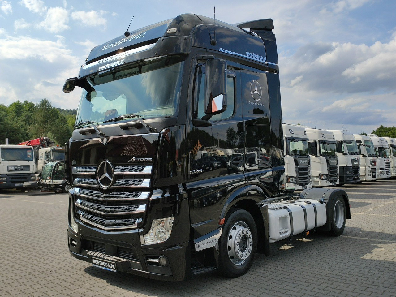Mercedes ACTROS 1845 Euro 6 Big Space Low Deck Mega !!! - Tractor unit: picture 5 Mercedes ACTROS 1845 Euro 6 Big Space Low Deck Mega !!! - Tractor unit: picture 5