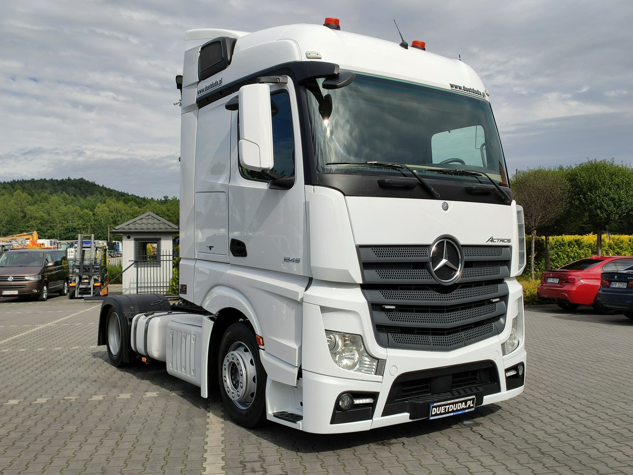 Mercedes ACTROS 1845 Euro 6 Low Deck Mega !!! - Tractor unit: picture 1 Mercedes ACTROS 1845 Euro 6 Low Deck Mega !!! - Tractor unit: picture 1