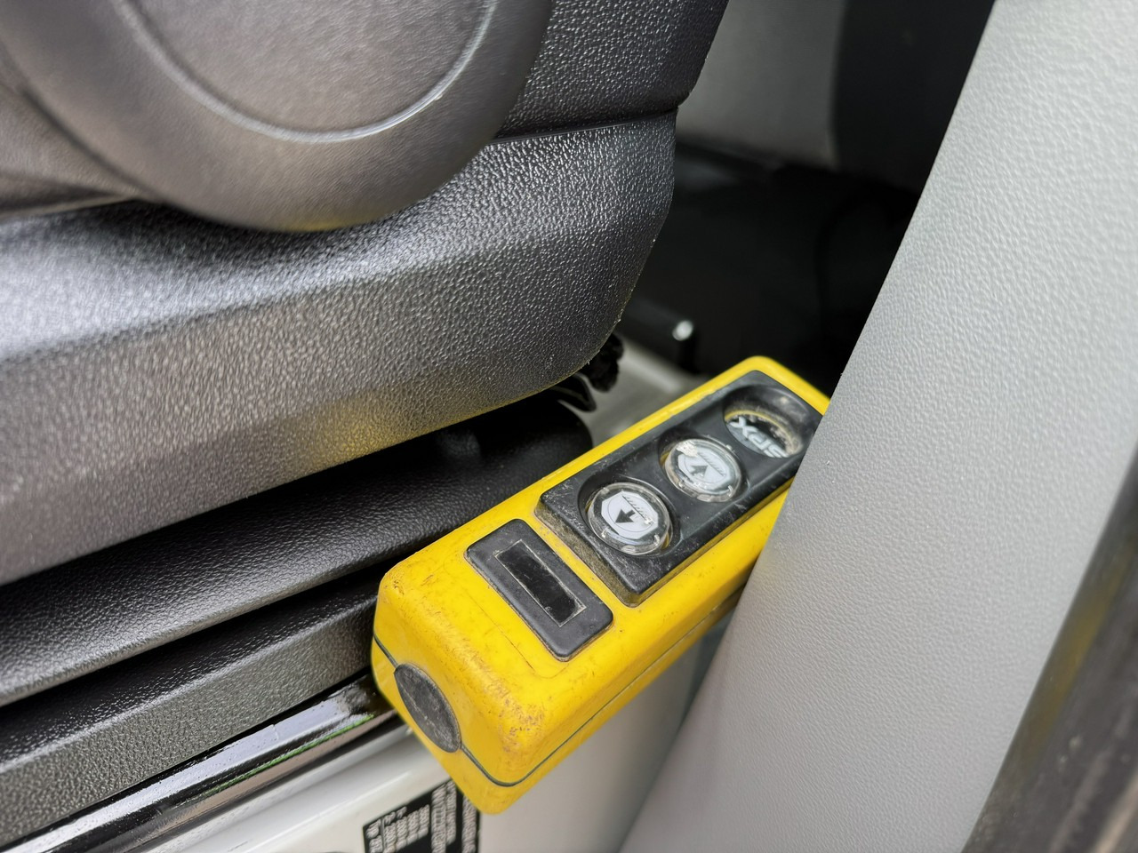 Tipper van Volkswagen Crafter: picture 23