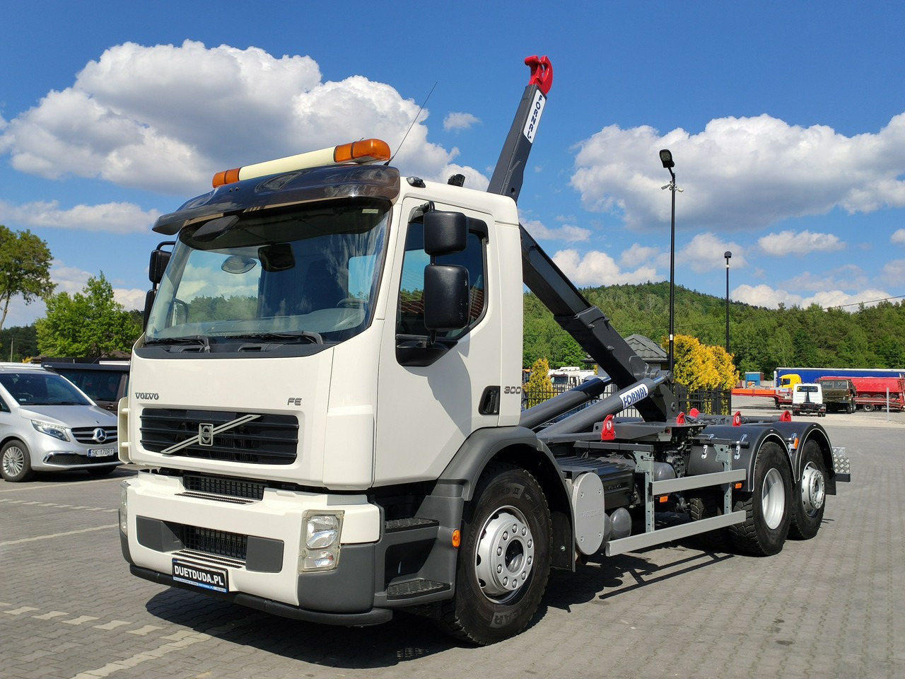 Volvo FE 26.300 Hakowiec Napęd 6x2 Oś Skrętna - Hook lift truck: picture 3 Volvo FE 26.300 Hakowiec Napęd 6x2 Oś Skrętna - Hook lift truck: picture 3