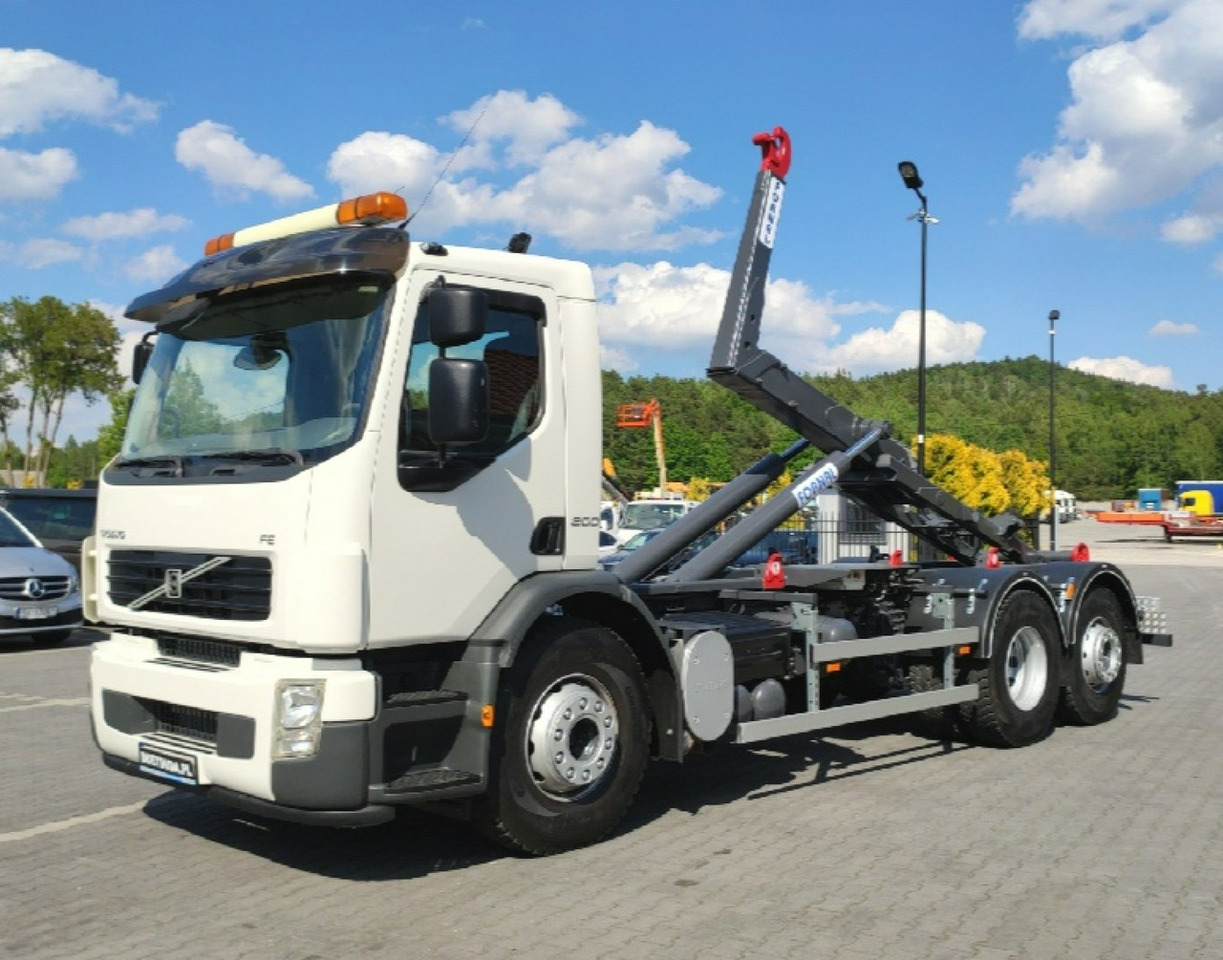 Volvo FE 26.300 Hakowiec Napęd 6x2 Oś Skrętna - Hook lift truck: picture 1 Volvo FE 26.300 Hakowiec Napęd 6x2 Oś Skrętna - Hook lift truck: picture 1