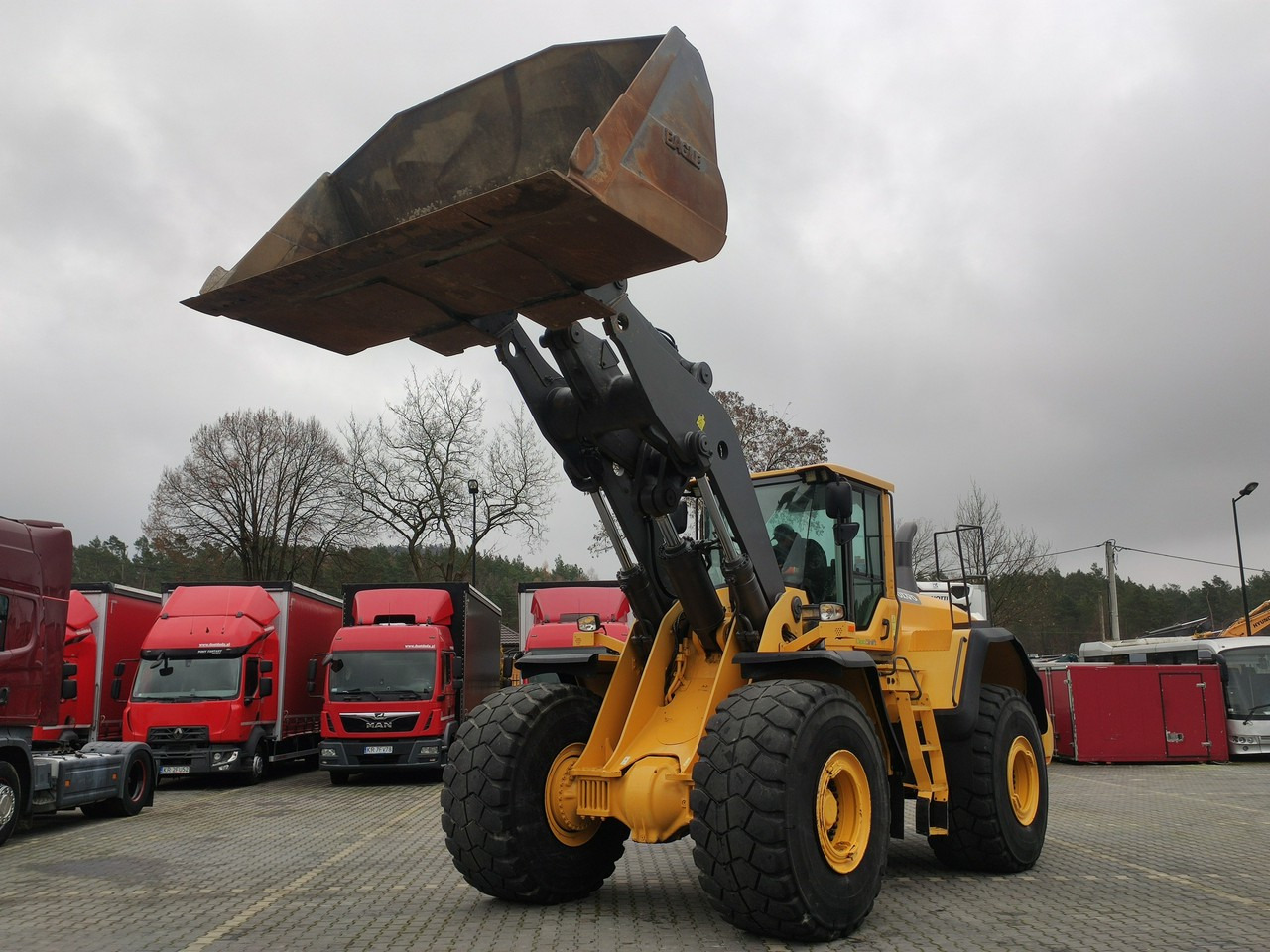Volvo L 220G - Wheel loader: picture 3 Volvo L 220G - Wheel loader: picture 3