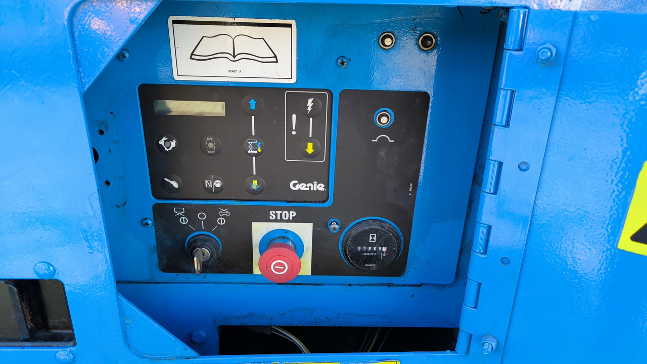 Scissor lift GENIE GS 4390: picture 6