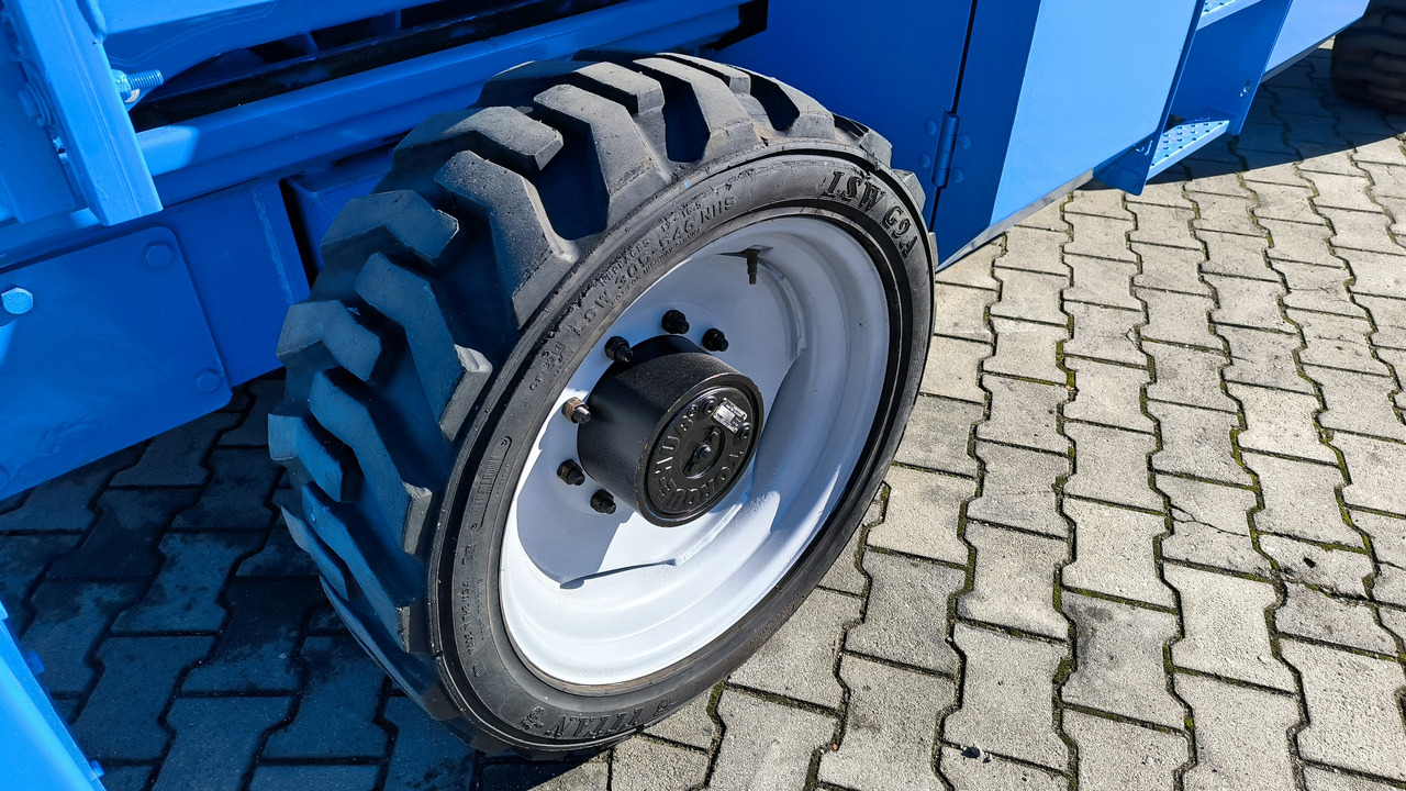 Scissor lift GENIE GS 4390: picture 11