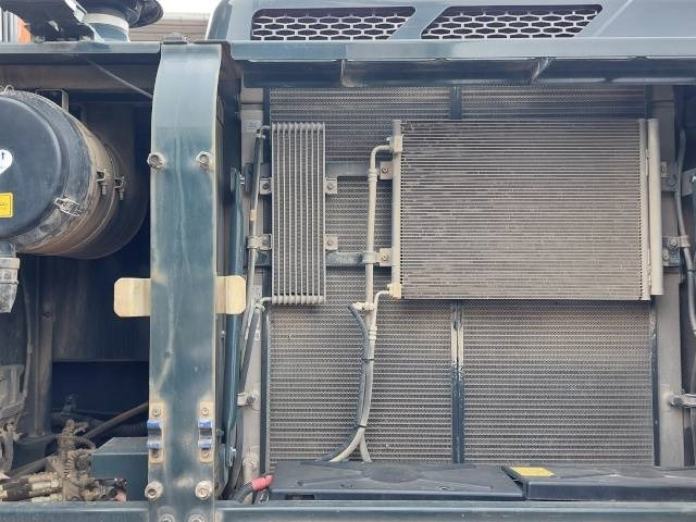 Crawler excavator Hyundai HX 300 NL: picture 10