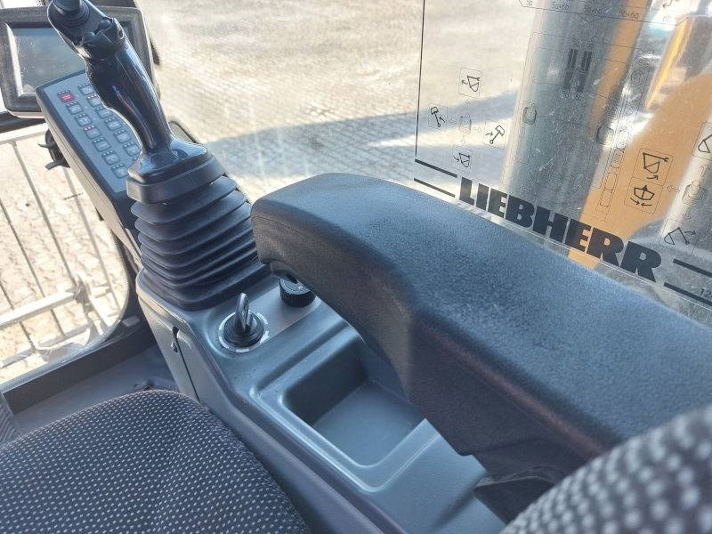 Crawler excavator Liebherr R 956 LC: picture 14 Crawler excavator Liebherr R 956 LC: picture 14