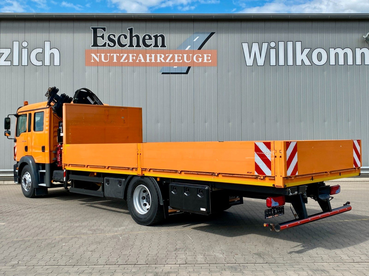 MAN TGM 15.290 DOKA|Atlas AK 75,2*Funk*4x Sitze*Navi - Dropside/ Flatbed truck, Crane truck: picture 4 MAN TGM 15.290 DOKA|Atlas AK 75,2*Funk*4x Sitze*Navi - Dropside/ Flatbed truck, Crane truck: picture 4