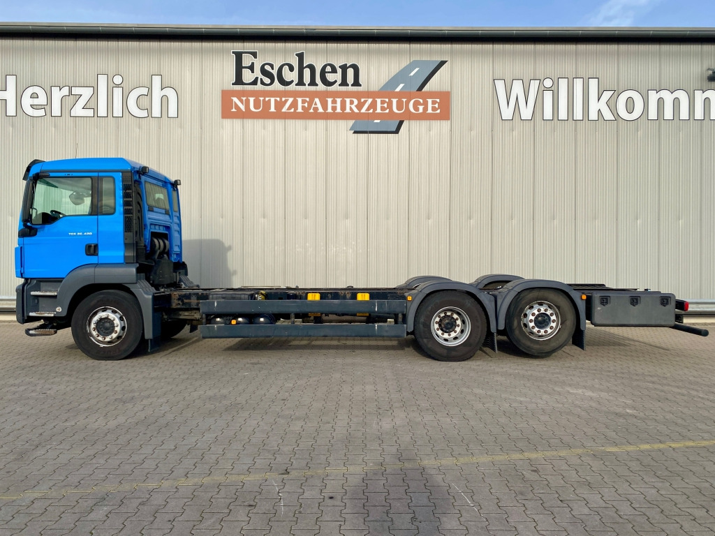 MAN TGS 26.420 6x2-4 LL - Cab chassis truck: picture 2 MAN TGS 26.420 6x2-4 LL - Cab chassis truck: picture 2