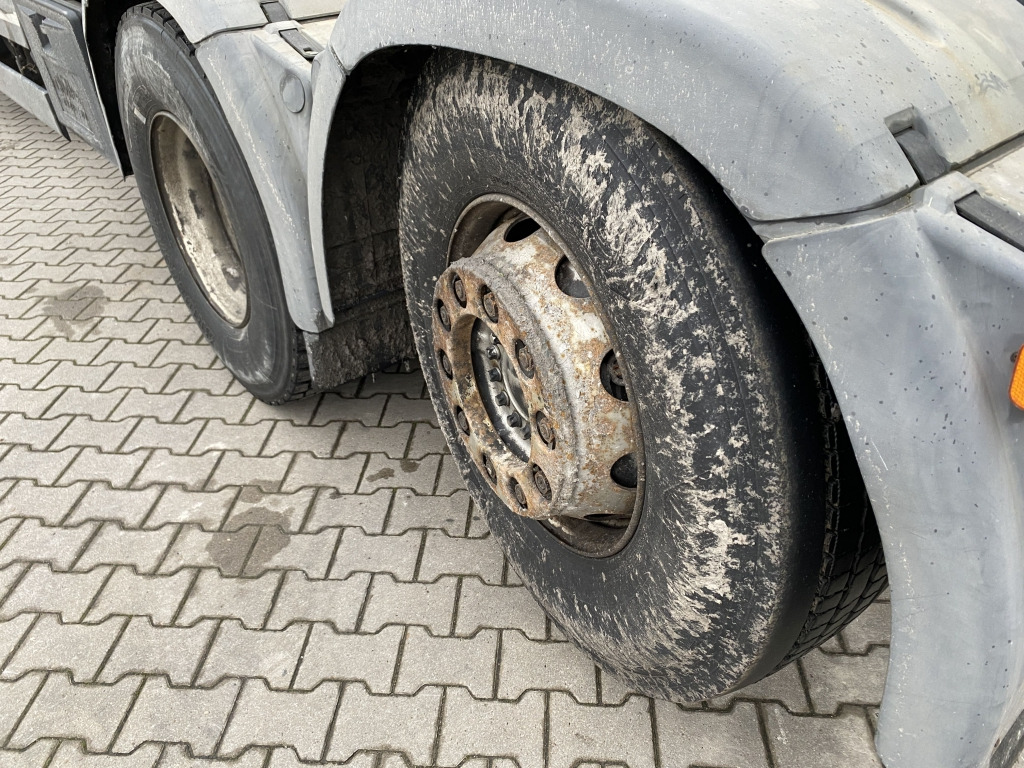 MAN TGS 26.440 6x2-4 BL - Hook lift truck: picture 3 MAN TGS 26.440 6x2-4 BL - Hook lift truck: picture 3