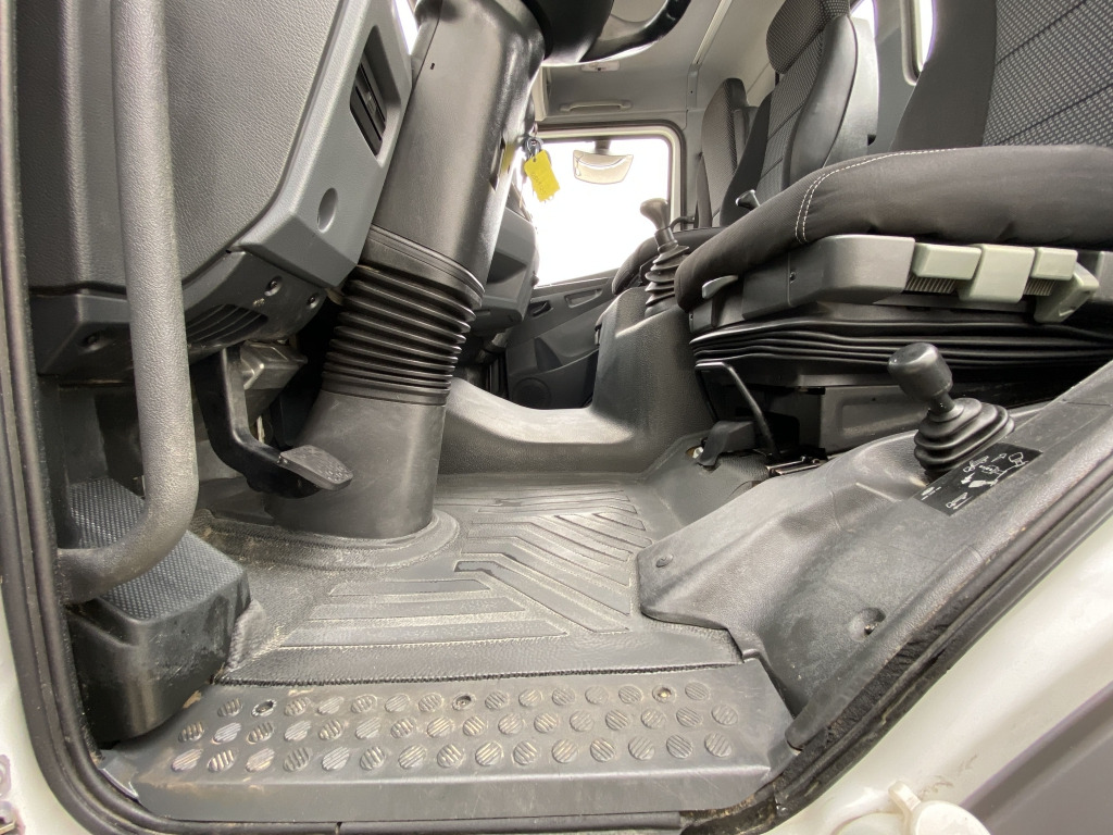 Tipper Mercedes-Benz 818 K Atego: picture 14