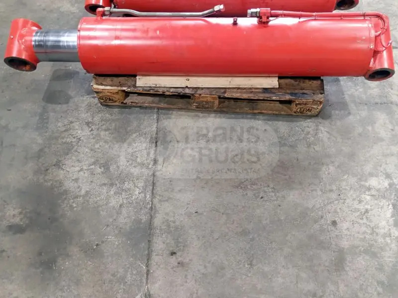Grúa F700/800AXP.26 solo para recambios - Loader crane: picture 4 Grúa F700/800AXP.26 solo para recambios - Loader crane: picture 4