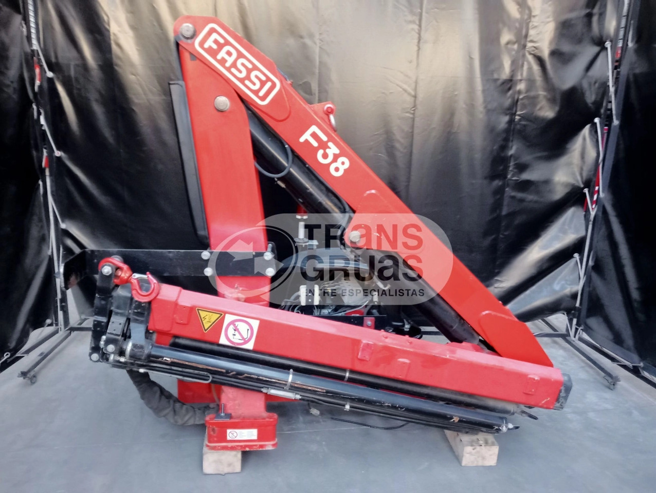 Grúa Fassi F38AF - Loader crane for Truck: picture 1 Grúa Fassi F38AF - Loader crane for Truck: picture 1