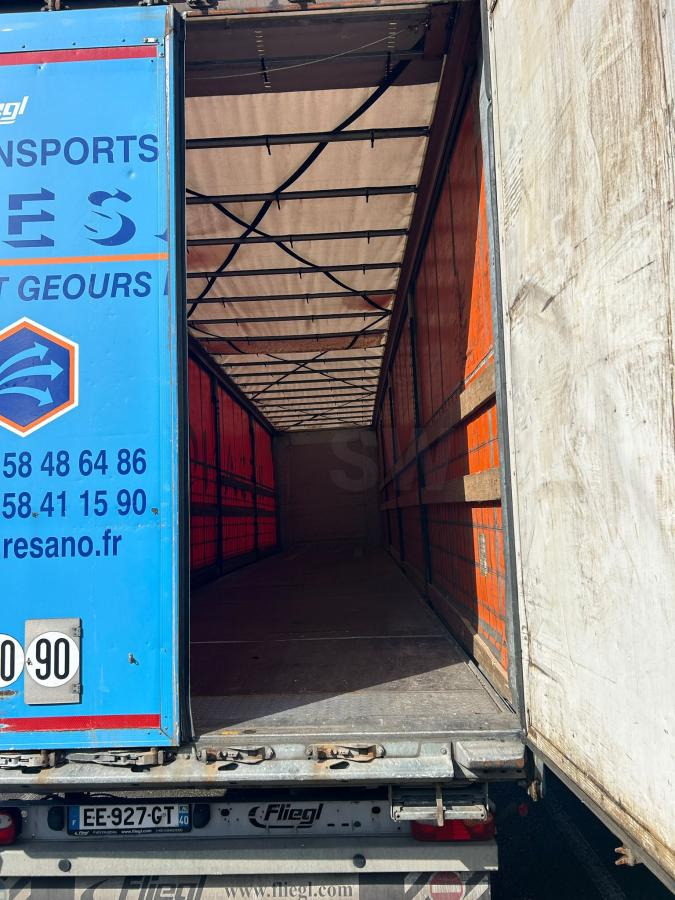 Fliegl - Curtainsider semi-trailer: picture 3 Fliegl - Curtainsider semi-trailer: picture 3