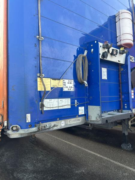 Fliegl - Curtainsider semi-trailer: picture 4 Fliegl - Curtainsider semi-trailer: picture 4