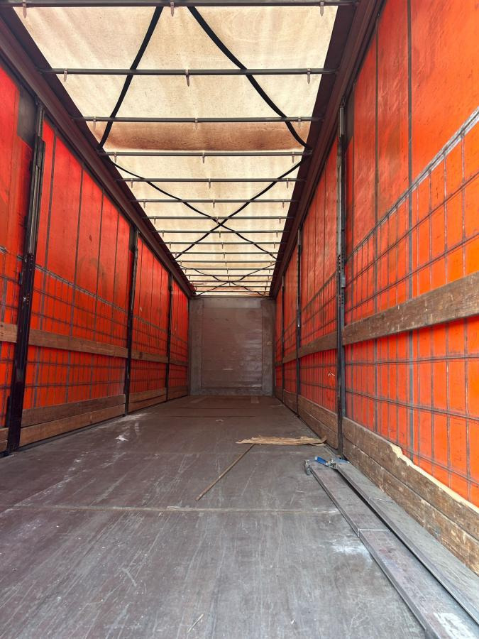 Krone - Curtainsider semi-trailer: picture 3 Krone - Curtainsider semi-trailer: picture 3