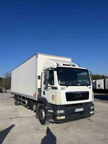 MAN TGM 18.250 - Box truck: picture 3 MAN TGM 18.250 - Box truck: picture 3