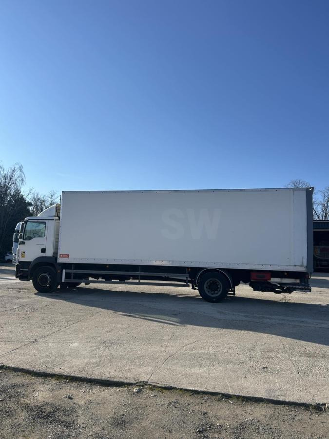 MAN TGM 18.250 - Box truck: picture 2 MAN TGM 18.250 - Box truck: picture 2