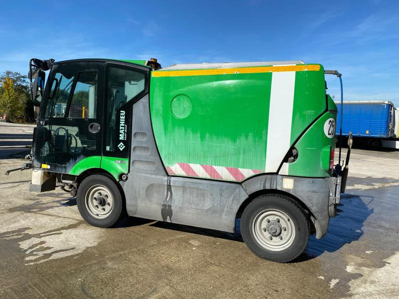 Mathieu Azura MC210 - Road sweeper: picture 5 Mathieu Azura MC210 - Road sweeper: picture 5