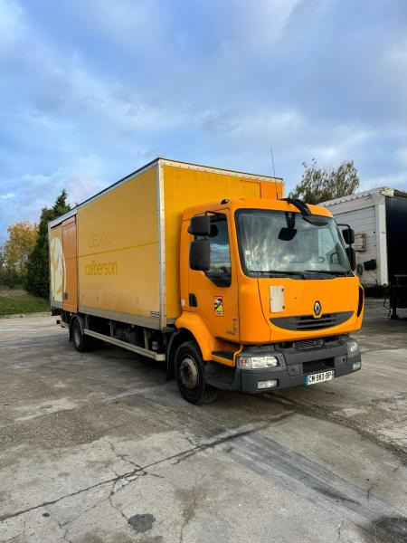 Renault Midlum 220 - Box truck: picture 1 Renault Midlum 220 - Box truck: picture 1
