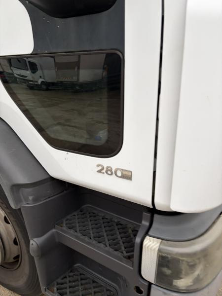 Renault Midlum 280 DXI - Curtainsider truck: picture 5 Renault Midlum 280 DXI - Curtainsider truck: picture 5