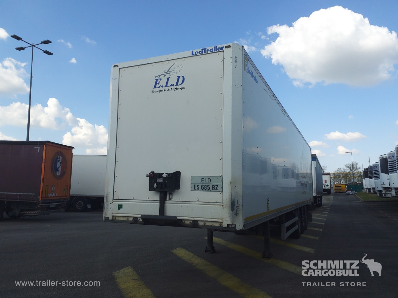 LECI TRAILER Dryfreight Standard Roller shutter door - Closed box semi-trailer: picture 4 LECI TRAILER Dryfreight Standard Roller shutter door - Closed box semi-trailer: picture 4