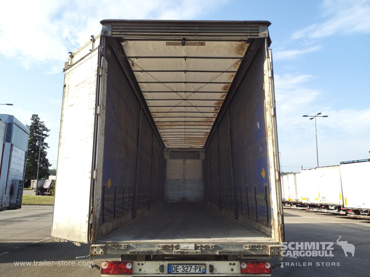 SCHMITZ Curtainsider Mega - Curtainsider semi-trailer: picture 5 SCHMITZ Curtainsider Mega - Curtainsider semi-trailer: picture 5
