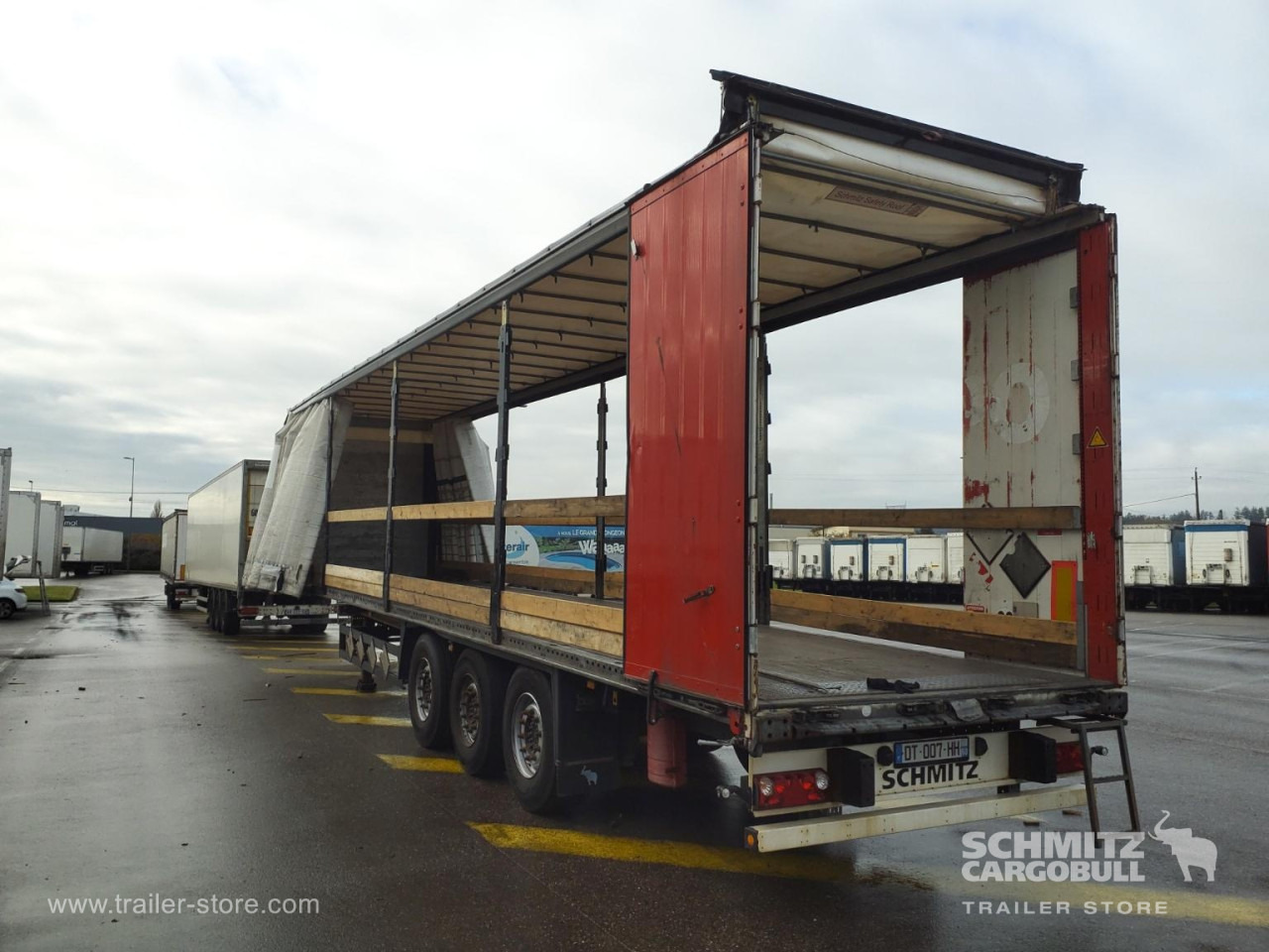 SCHMITZ Curtainsider Standard - Curtainsider semi-trailer: picture 3 SCHMITZ Curtainsider Standard - Curtainsider semi-trailer: picture 3