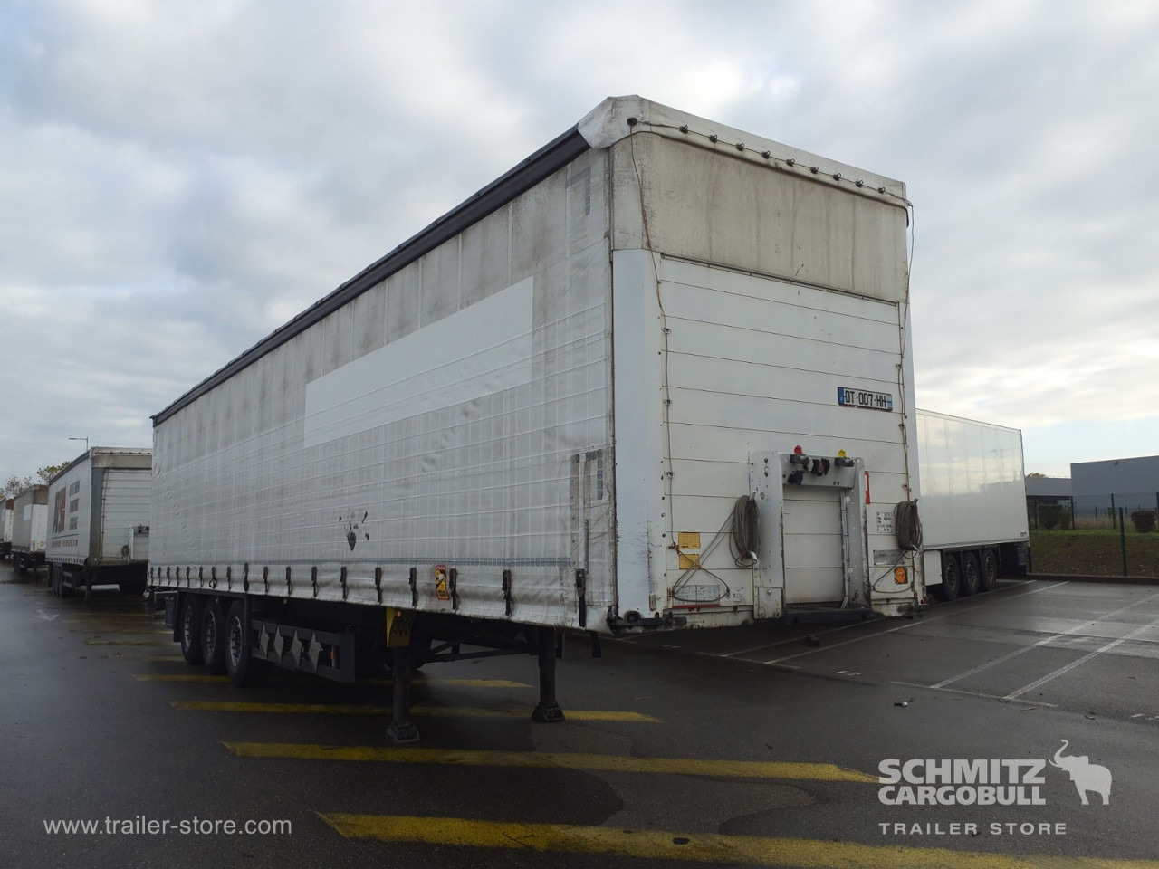 SCHMITZ Curtainsider Standard - Curtainsider semi-trailer: picture 1 SCHMITZ Curtainsider Standard - Curtainsider semi-trailer: picture 1