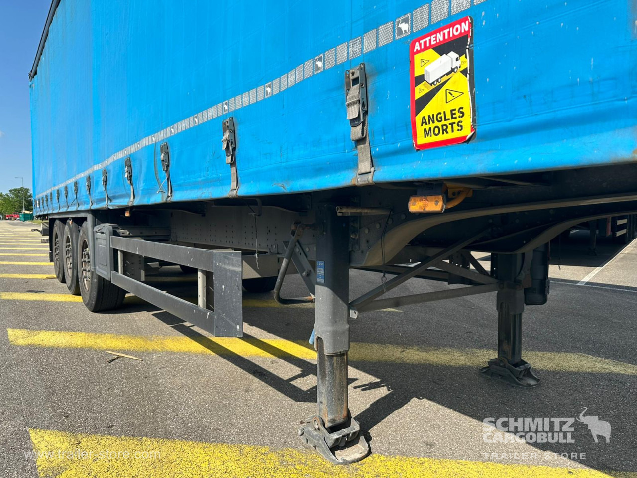 SCHMITZ Curtainsider Standard - Curtainsider semi-trailer: picture 3 SCHMITZ Curtainsider Standard - Curtainsider semi-trailer: picture 3