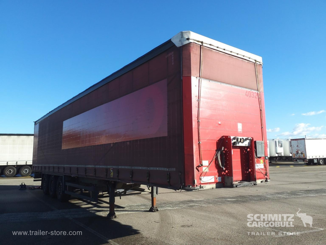 SCHMITZ Curtainsider Standard - Curtainsider semi-trailer: picture 1 SCHMITZ Curtainsider Standard - Curtainsider semi-trailer: picture 1