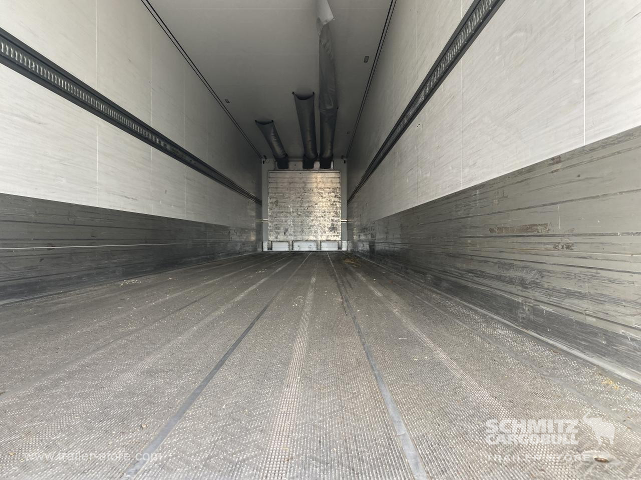 SCHMITZ Reefer Standard - Isothermal semi-trailer: picture 3 SCHMITZ Reefer Standard - Isothermal semi-trailer: picture 3