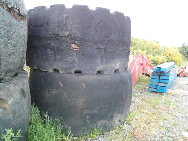 CAT 992 C - Tire for Construction machinery: picture 2 CAT 992 C - Tire for Construction machinery: picture 2