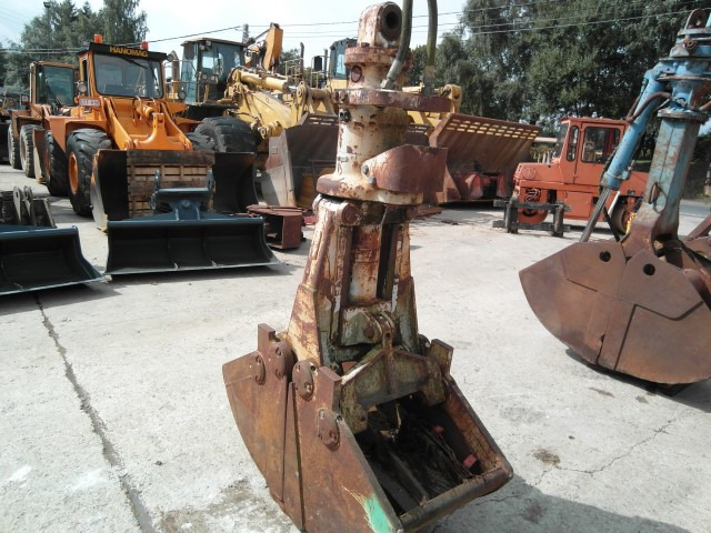 O&K 2133097 - Clamshell bucket: picture 4 O&K 2133097 - Clamshell bucket: picture 4