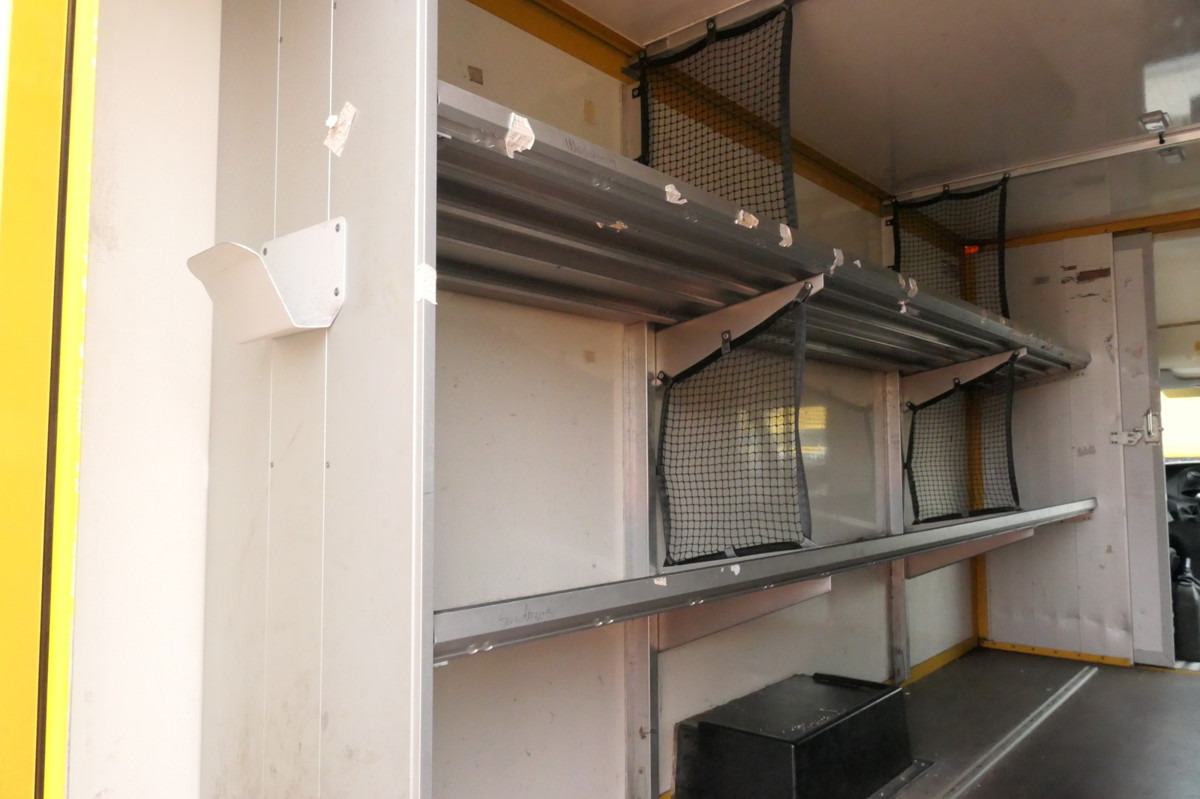 Box van IVECO Daily 35 S11 C30C AUTOMATIK KAMERA MAXI KAMERA R: picture 7 Box van IVECO Daily 35 S11 C30C AUTOMATIK KAMERA MAXI KAMERA R: picture 7