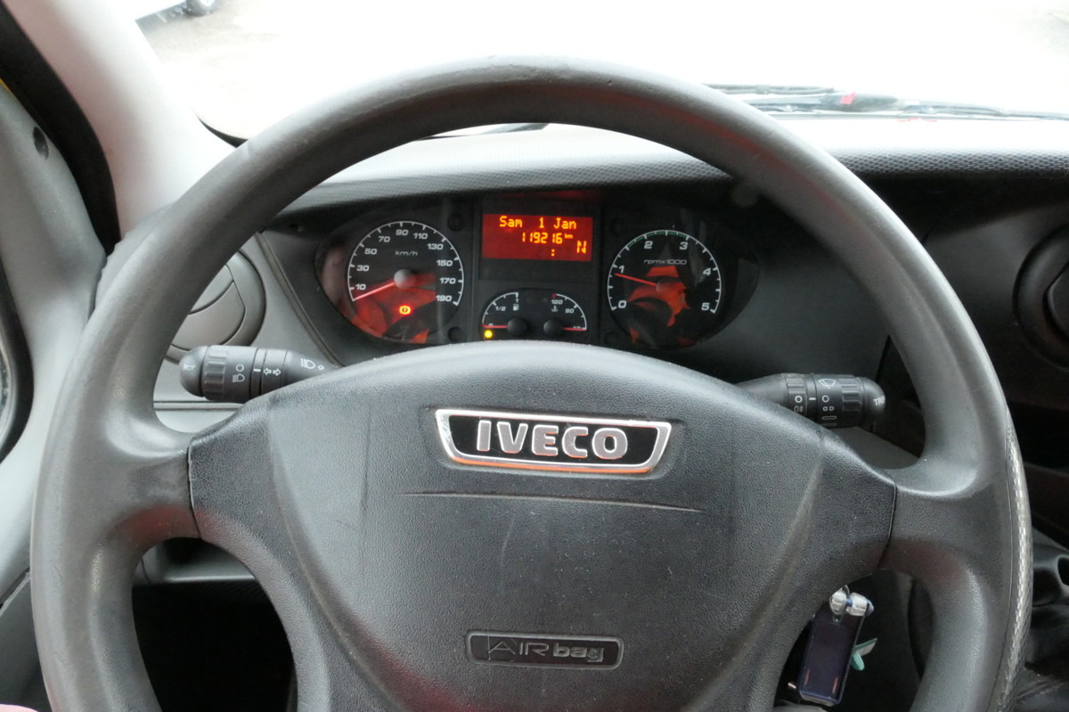 Box van IVECO Daily 35 S11 C30C AUTOMATIK KAMERA MAXI KAMERA R: picture 10 Box van IVECO Daily 35 S11 C30C AUTOMATIK KAMERA MAXI KAMERA R: picture 10