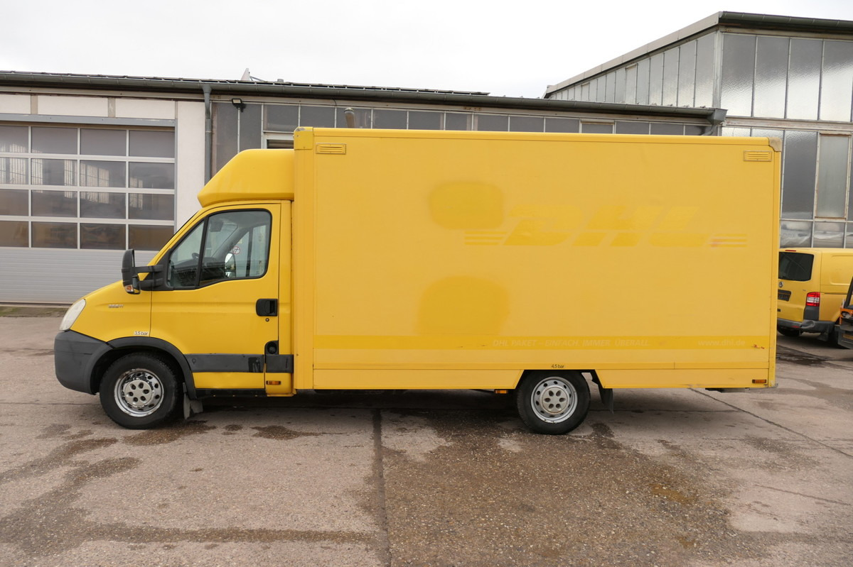 IVECO Daily 35 S11 C30C AUTOMATIK KAMERA MAXI Regale D - Box van: picture 4 IVECO Daily 35 S11 C30C AUTOMATIK KAMERA MAXI Regale D - Box van: picture 4