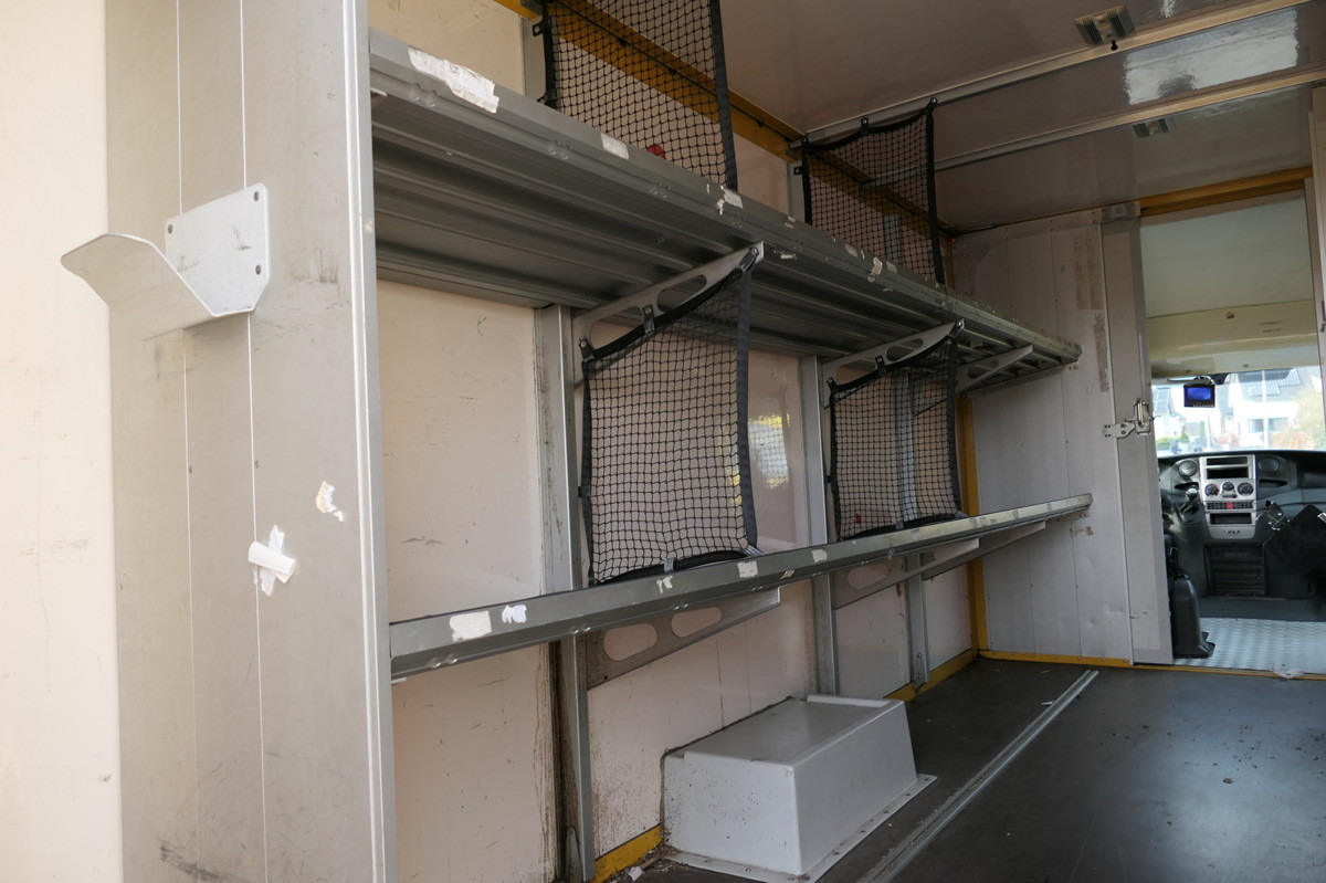 Box van IVECO Daily 35 S11 C30C AUTOMATIK KAMERA MAXI Regale D: picture 7 Box van IVECO Daily 35 S11 C30C AUTOMATIK KAMERA MAXI Regale D: picture 7