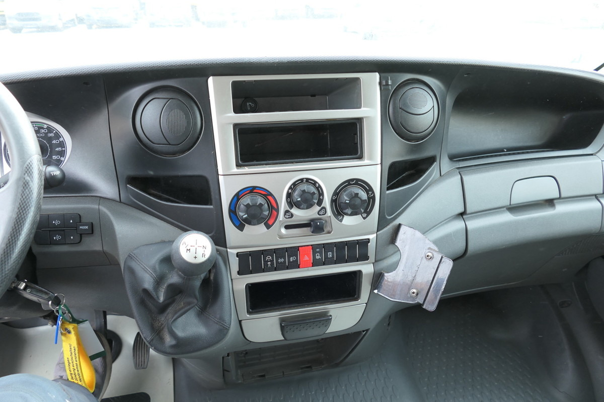 Box van IVECO Daily 35 S11 C30C AUTOMATIK KAMERA MAXI Regale D: picture 10