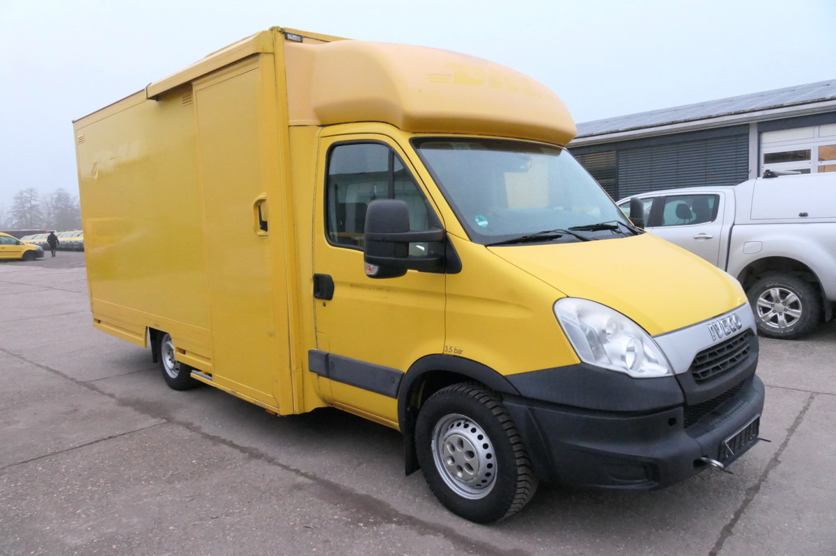IVECO Daily 35 S11 C30C AUTOMATIK KAMERA Regale LUFT D - Box van: picture 2 IVECO Daily 35 S11 C30C AUTOMATIK KAMERA Regale LUFT D - Box van: picture 2