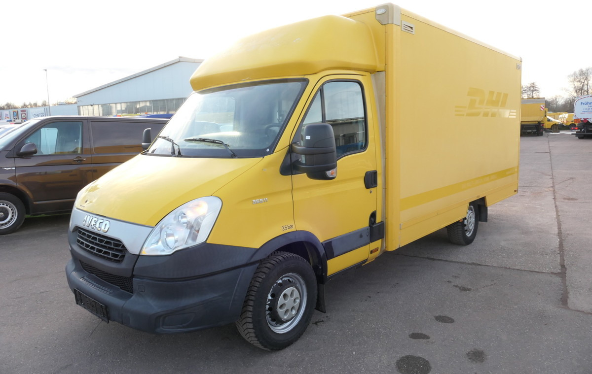 IVECO Daily 35 S11 C30C AUTOMATIK KAMERA Regale LUFT D - Box van: picture 1 IVECO Daily 35 S11 C30C AUTOMATIK KAMERA Regale LUFT D - Box van: picture 1