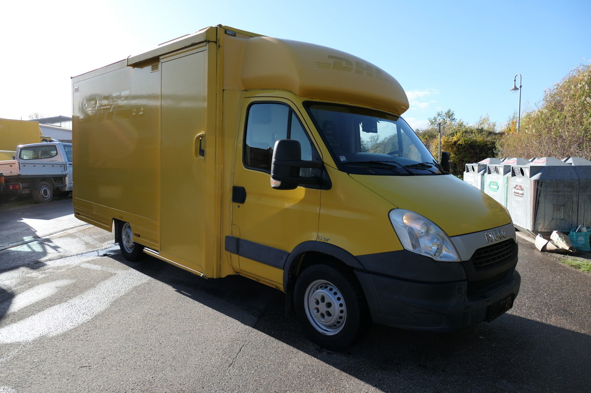 IVECO Daily 35 S11 C30C AUTOMATIK KAMERA Regale LUFT D - Box van: picture 1 IVECO Daily 35 S11 C30C AUTOMATIK KAMERA Regale LUFT D - Box van: picture 1