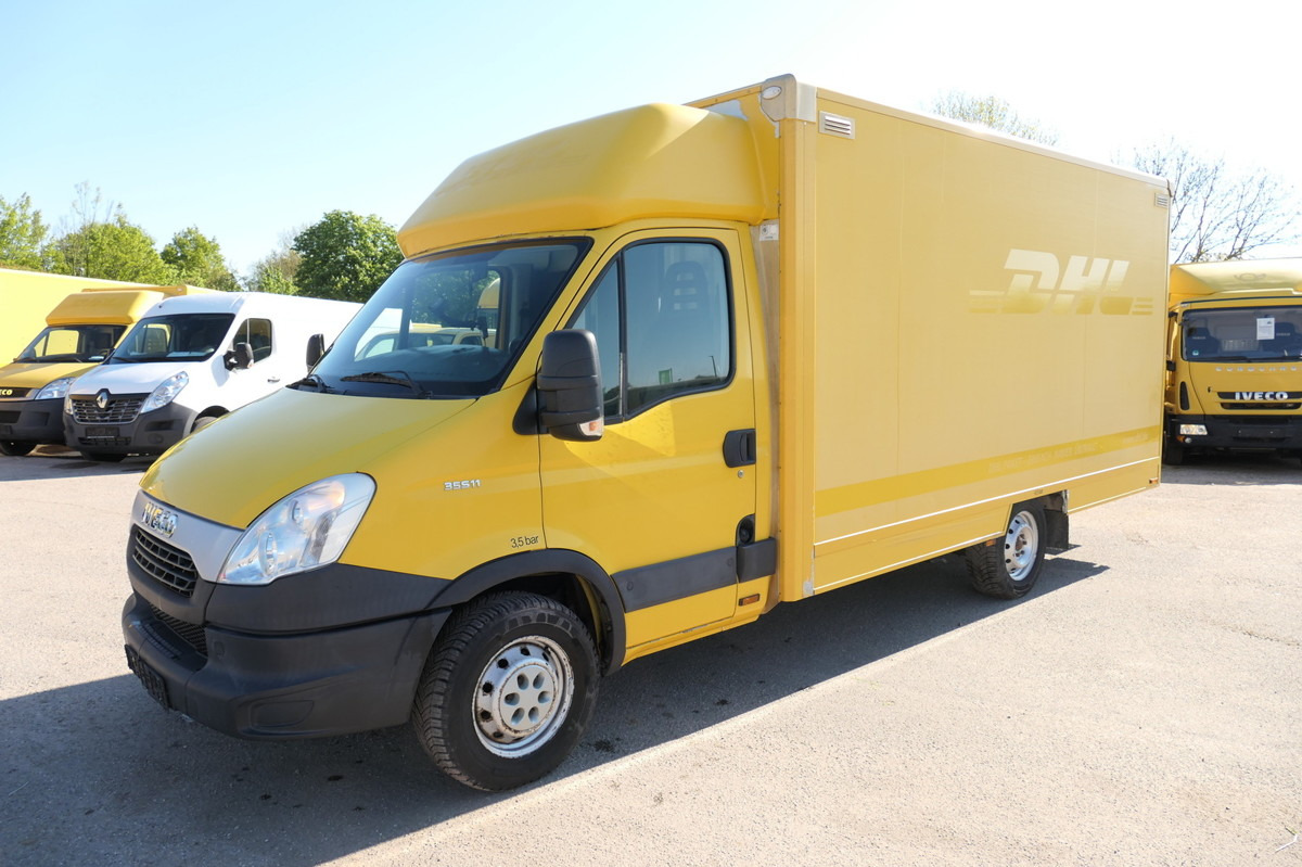 IVECO Daily 35 S11 C30C AUTOMATIK KAMERA Regale LUFT D - Box van: picture 1 IVECO Daily 35 S11 C30C AUTOMATIK KAMERA Regale LUFT D - Box van: picture 1