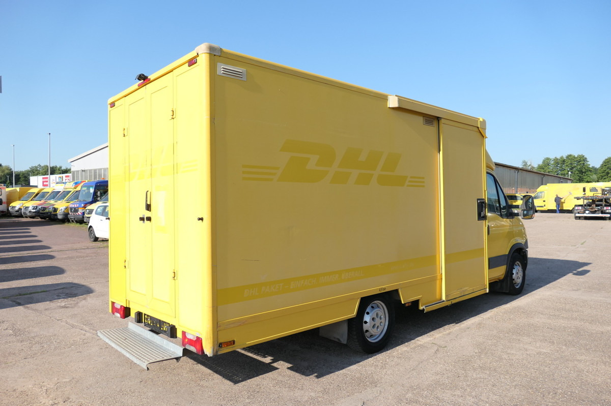 IVECO Daily 35 S11 C30C AUTOMATIK KAMERA Regale LUFT D - Box van: picture 3 IVECO Daily 35 S11 C30C AUTOMATIK KAMERA Regale LUFT D - Box van: picture 3