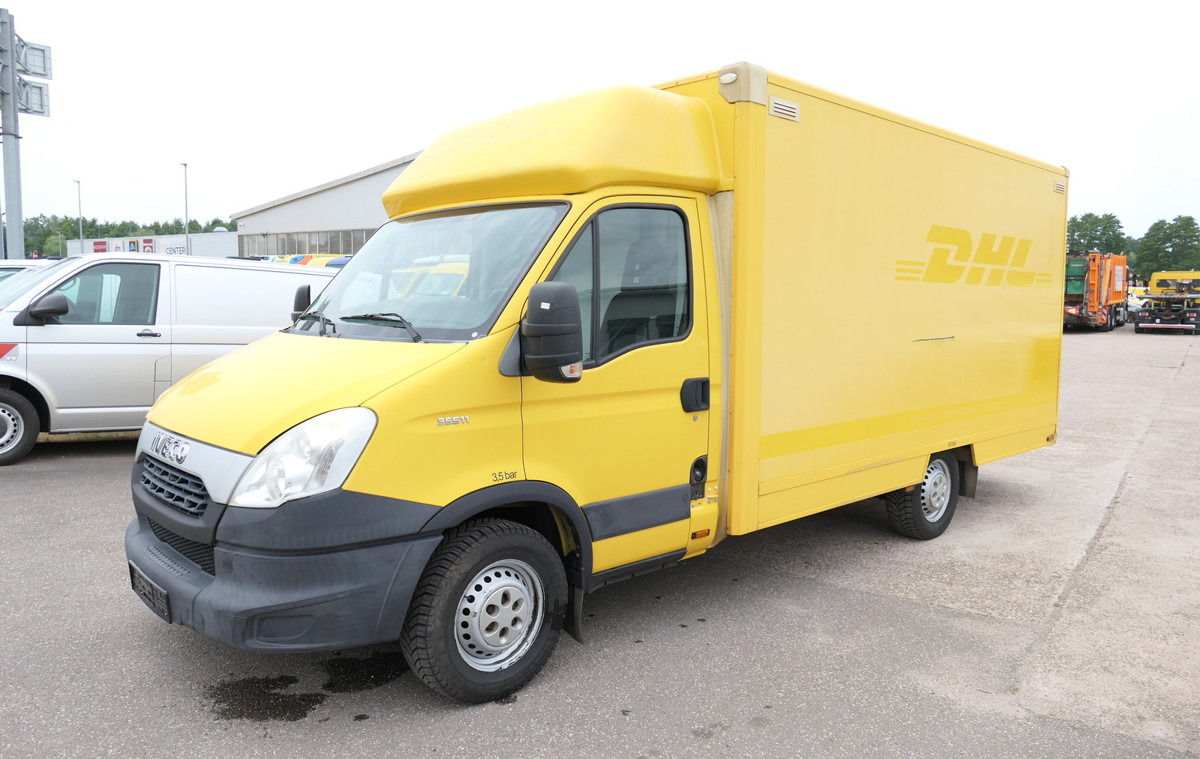 IVECO Daily 35 S11 C30C AUTOMATIK KAMERA Regale LUFT D - Box van: picture 2 IVECO Daily 35 S11 C30C AUTOMATIK KAMERA Regale LUFT D - Box van: picture 2