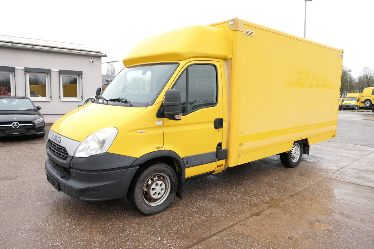 IVECO Daily 35 S11 C30C AUTOMATIK KAMERA Regale LUFT D - Box van: picture 2 IVECO Daily 35 S11 C30C AUTOMATIK KAMERA Regale LUFT D - Box van: picture 2