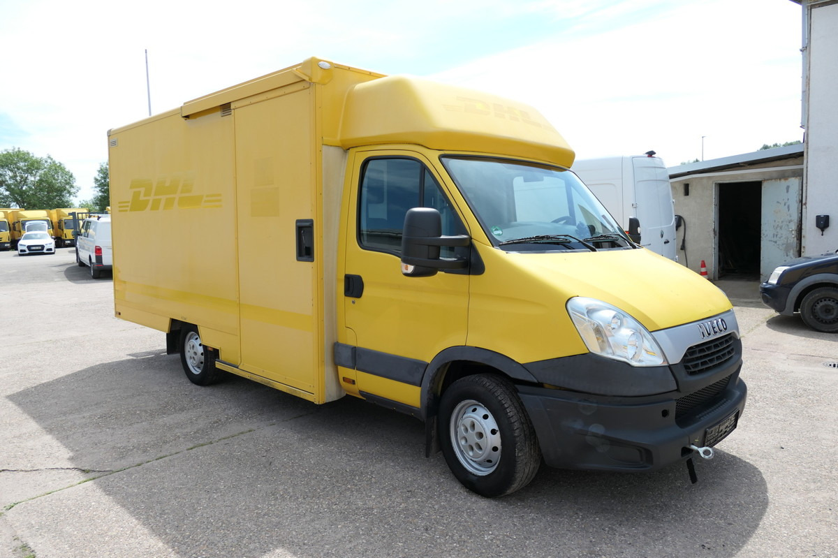 IVECO Daily 35 S11 C30C AUTOMATIK KAMERA Regale LUFT D - Box van: picture 1 IVECO Daily 35 S11 C30C AUTOMATIK KAMERA Regale LUFT D - Box van: picture 1
