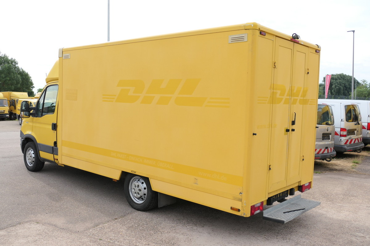 IVECO Daily 35 S11 C30C AUTOMATIK KAMERA Regale LUFT D - Box van: picture 4 IVECO Daily 35 S11 C30C AUTOMATIK KAMERA Regale LUFT D - Box van: picture 4