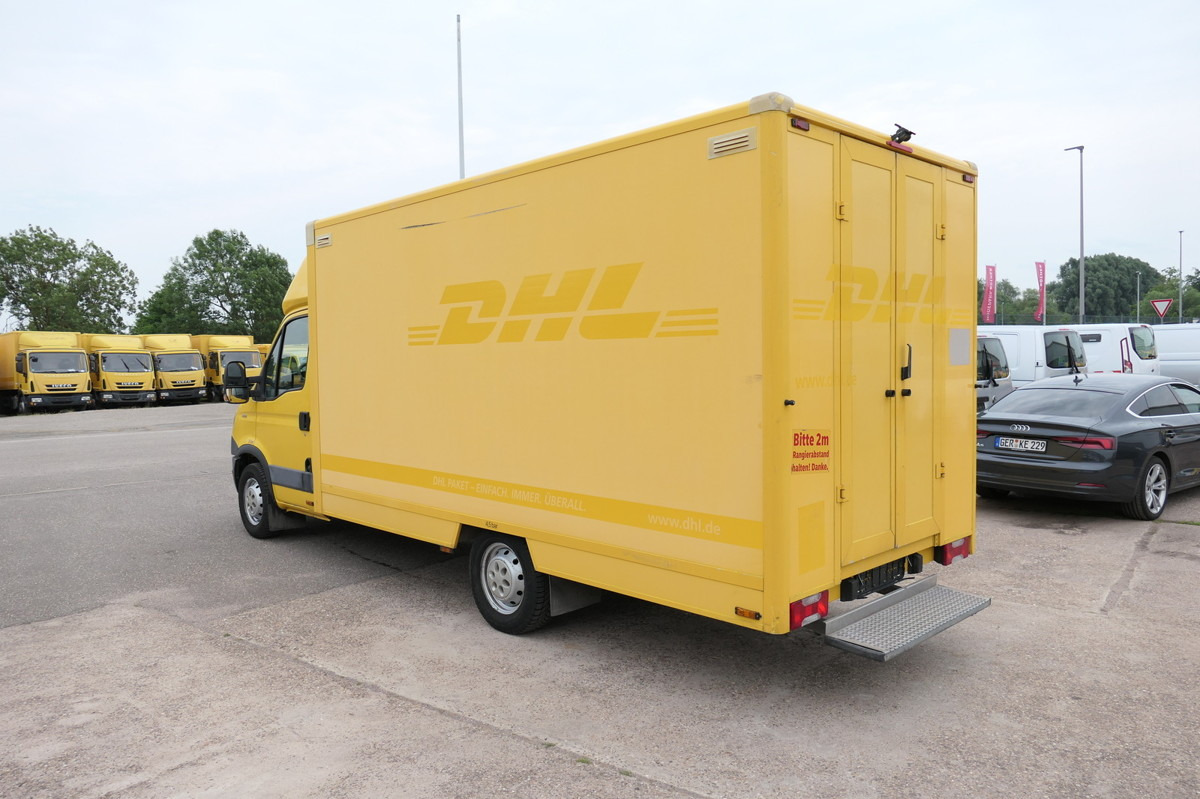 IVECO Daily 35 S11 C30C AUTOMATIK KAMERA Regale LUFT D - Box van: picture 4 IVECO Daily 35 S11 C30C AUTOMATIK KAMERA Regale LUFT D - Box van: picture 4
